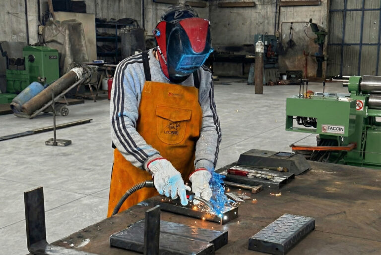 mixanourgeio-sixalpha